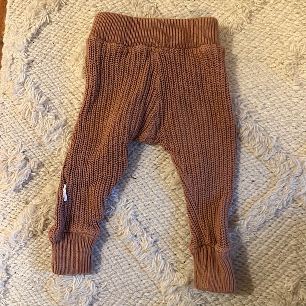 Rivi & Kin knit pants